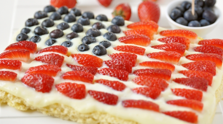 Red, white and blue cookie cake 