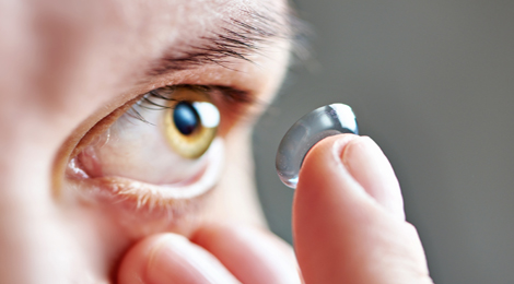 How long can you safely wear contacts?