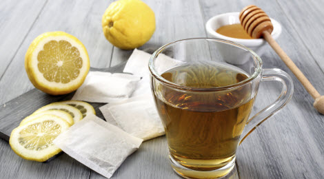 Iced tea with lemon