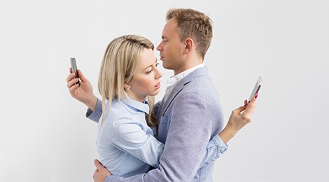 Couple on the smart phones.