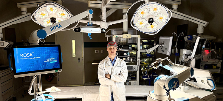 Dr. Payne with ROSA 
